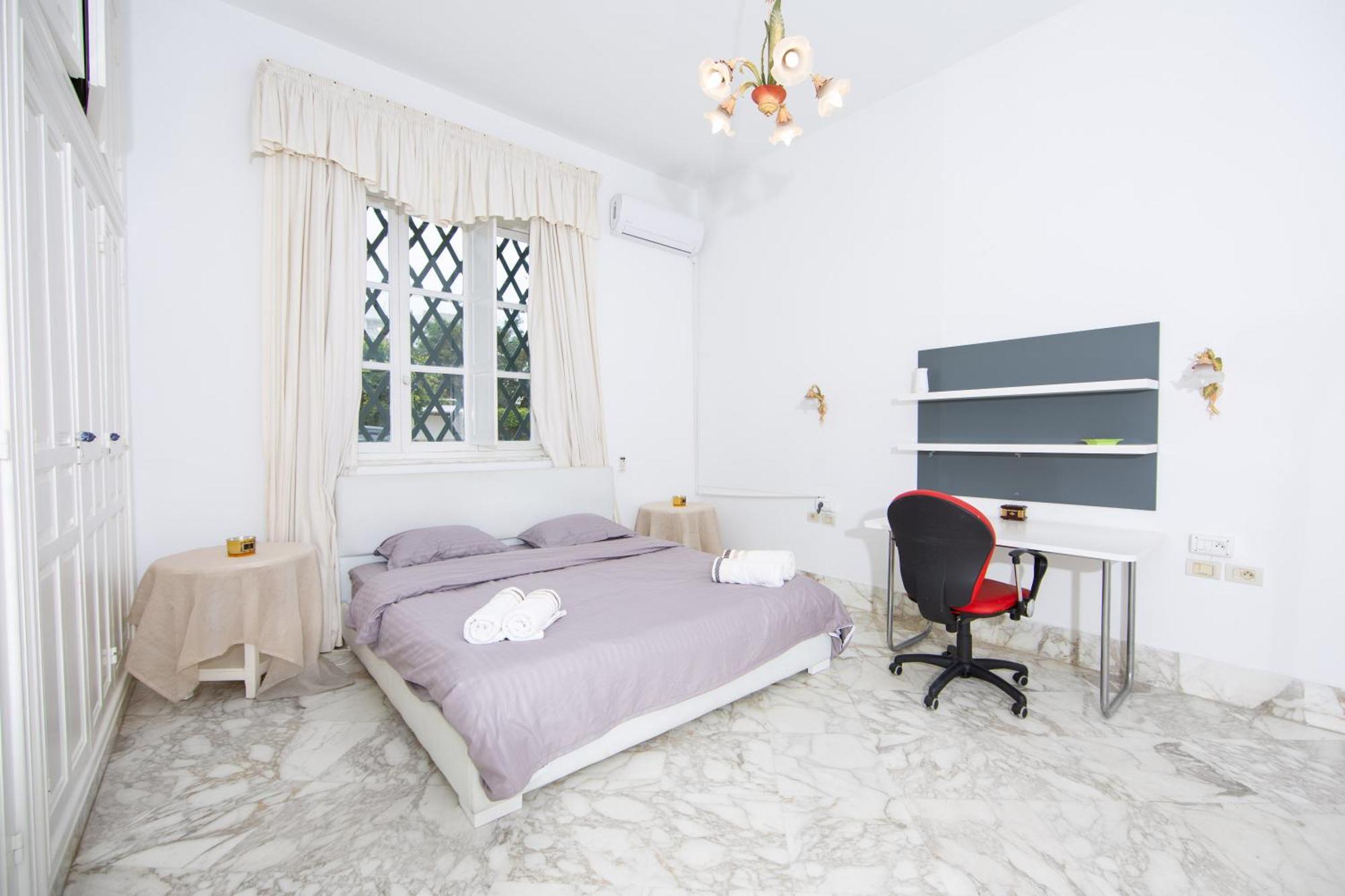 Appartement Prive Dans Une Grande Maison D'Hote Ла Марса Екстериор снимка