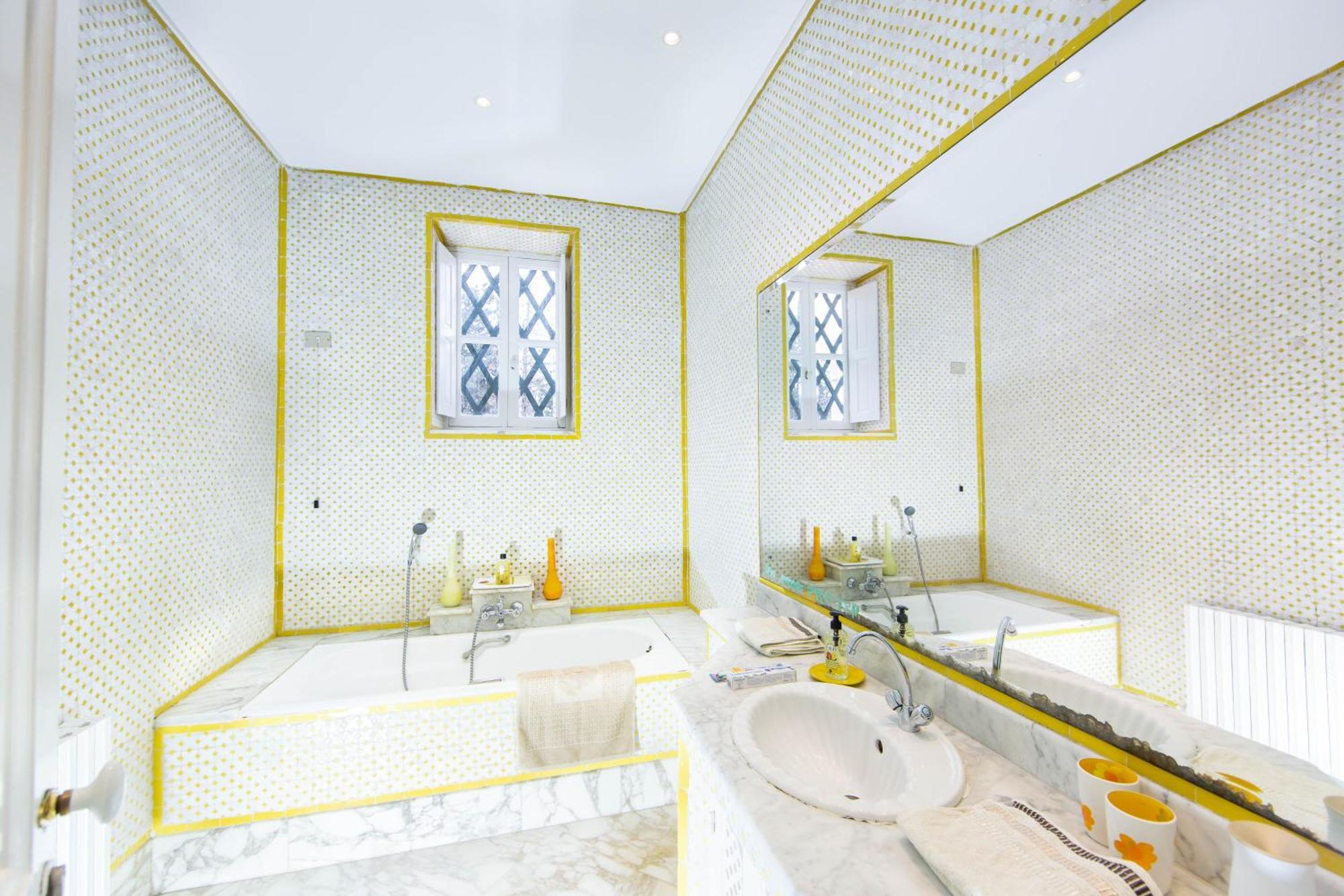 Appartement Prive Dans Une Grande Maison D'Hote Ла Марса Екстериор снимка
